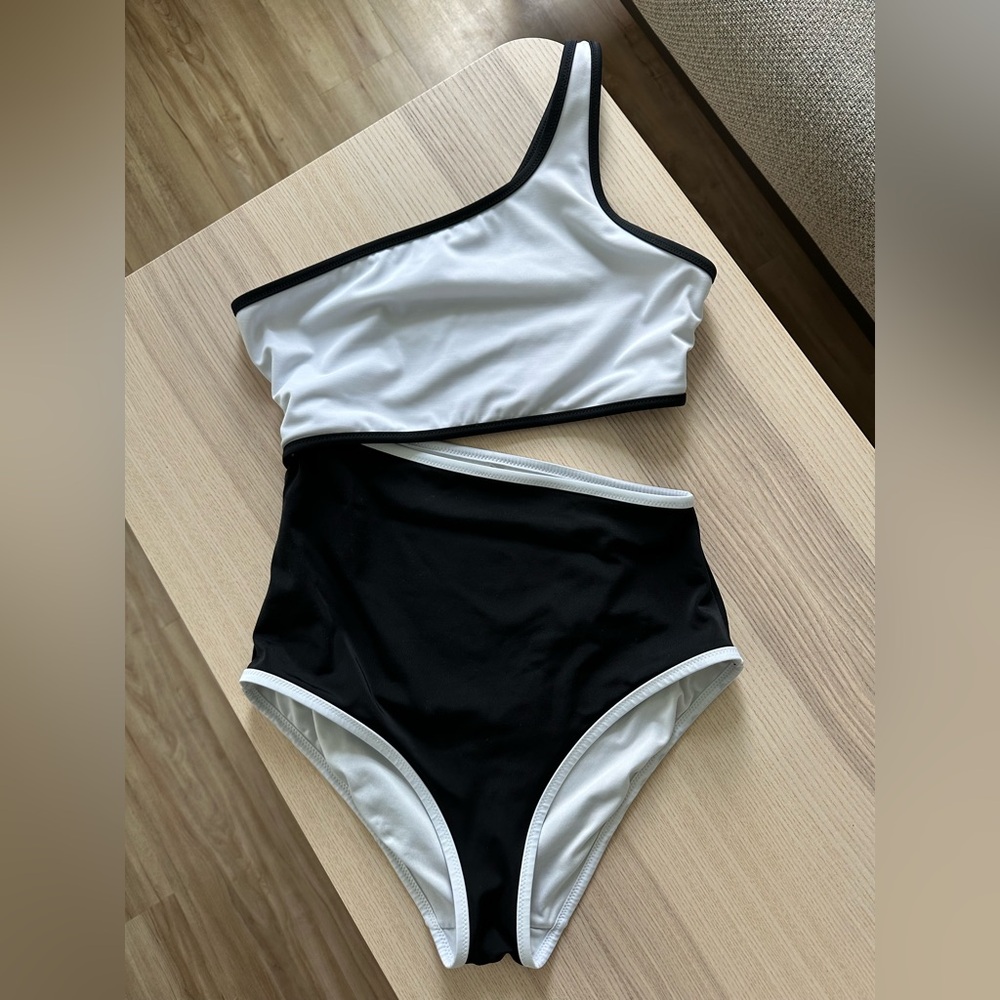 Victoria's Secret Black and White Swimsuit